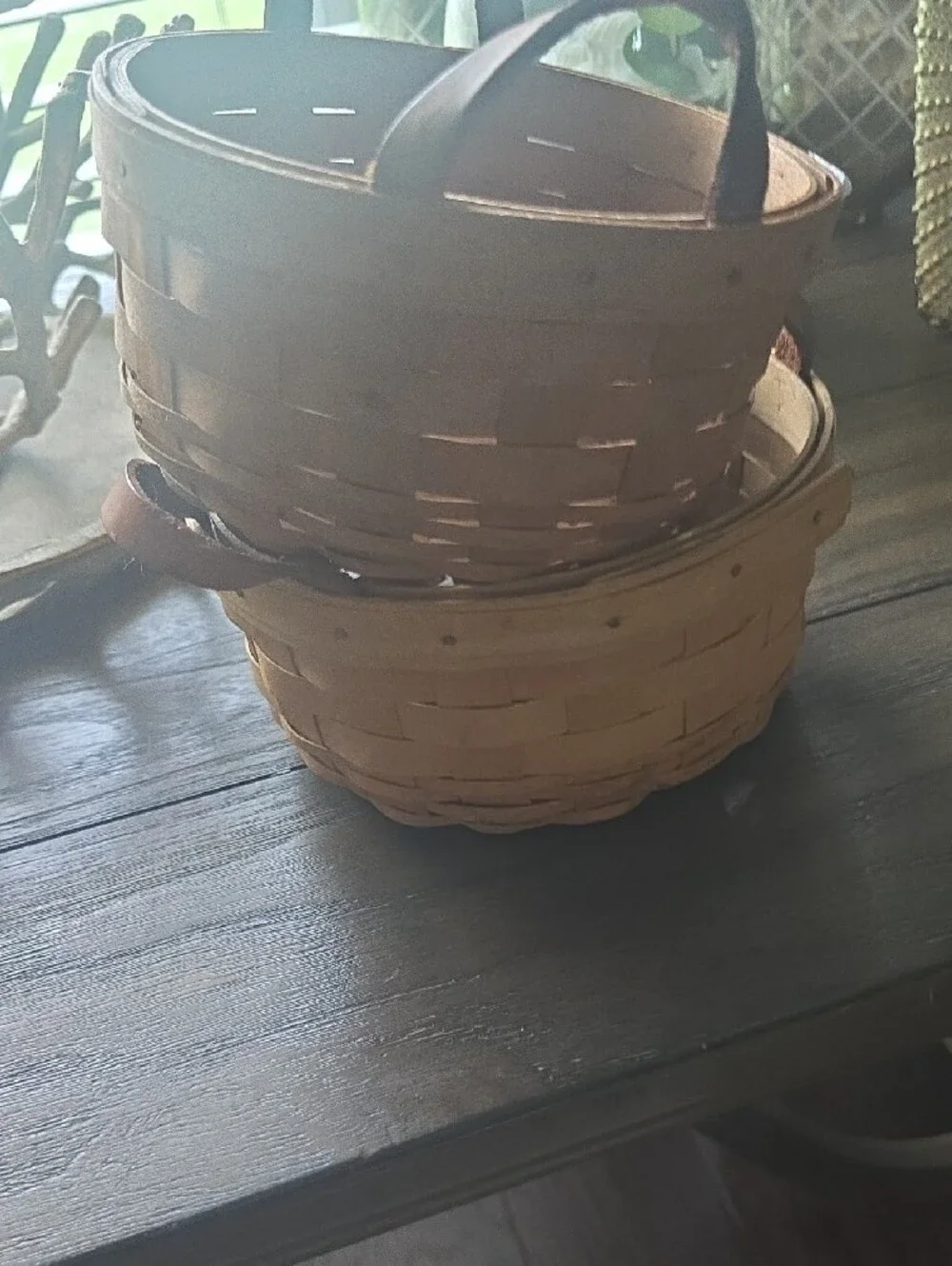 Longaberger Natural Wood Basket with Brown Leather Handles Circa 99', 93'